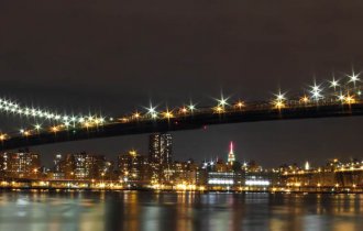 Puente de Brooklyn de noche